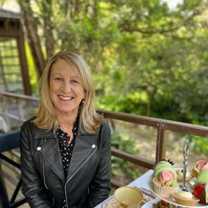 Meet your Posher, Jane